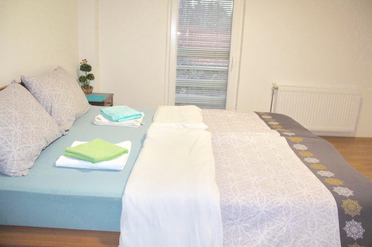Regina'S Apartments Üsküp Dış mekan fotoğraf