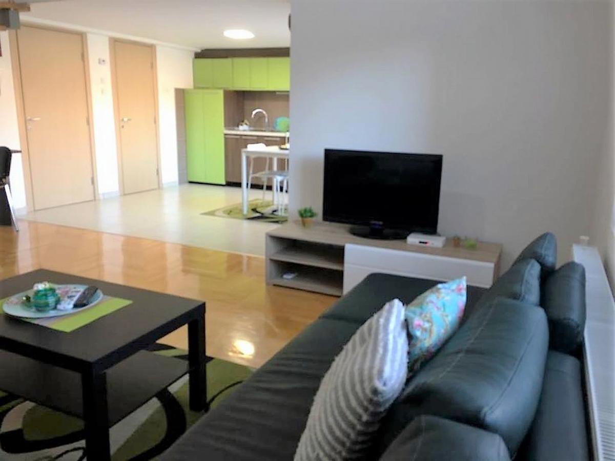 Regina'S Apartments Üsküp Dış mekan fotoğraf