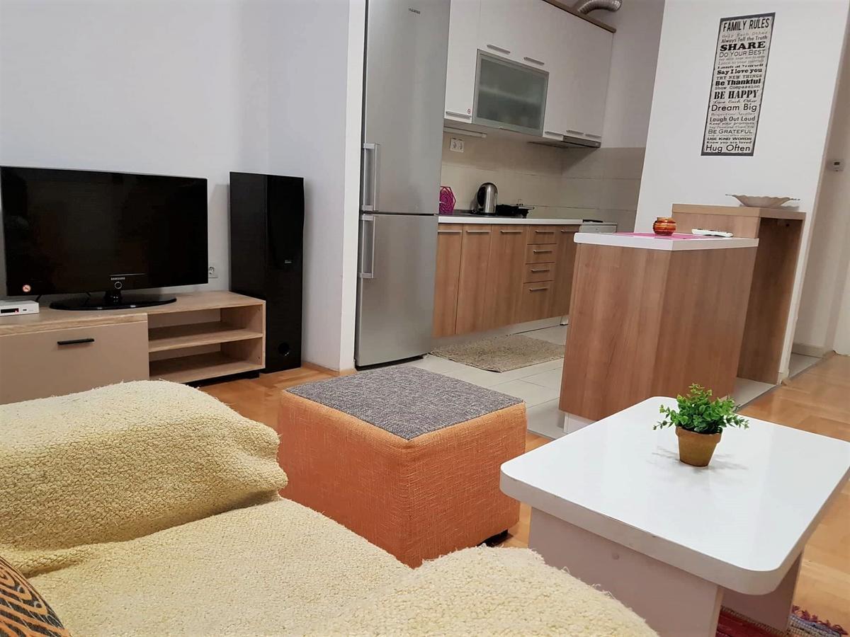 Regina'S Apartments Üsküp Dış mekan fotoğraf