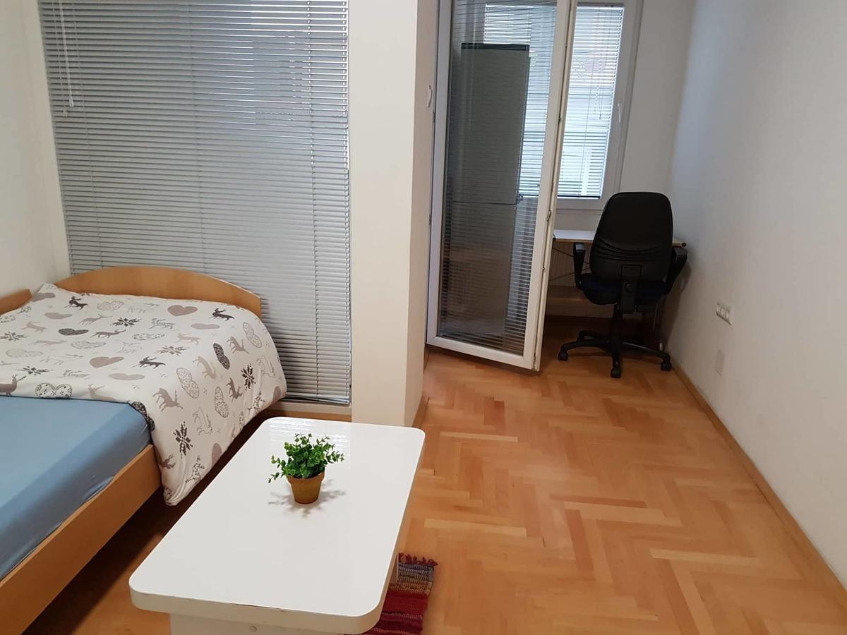 Regina'S Apartments Üsküp Dış mekan fotoğraf