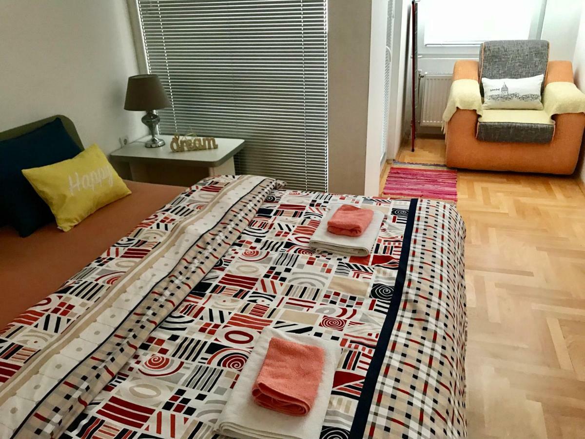 Regina'S Apartments Üsküp Dış mekan fotoğraf