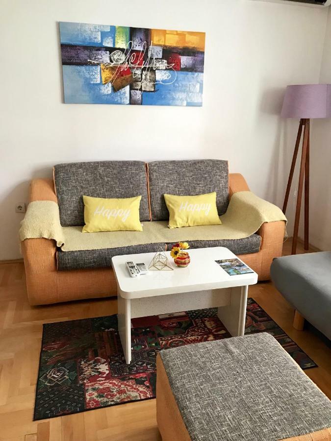 Regina'S Apartments Üsküp Dış mekan fotoğraf