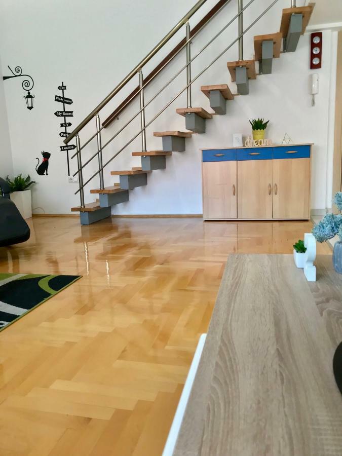 Regina'S Apartments Üsküp Dış mekan fotoğraf