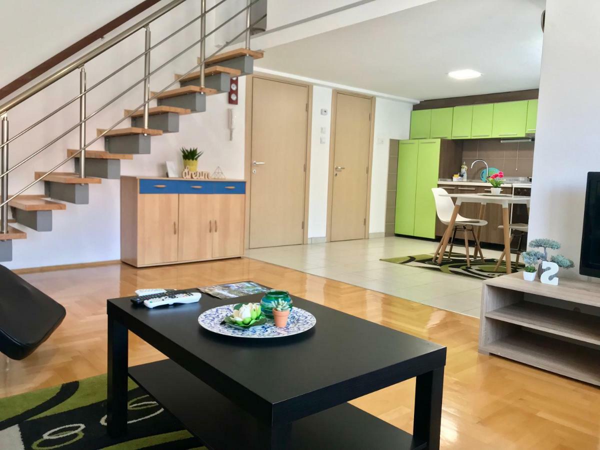 Regina'S Apartments Üsküp Dış mekan fotoğraf