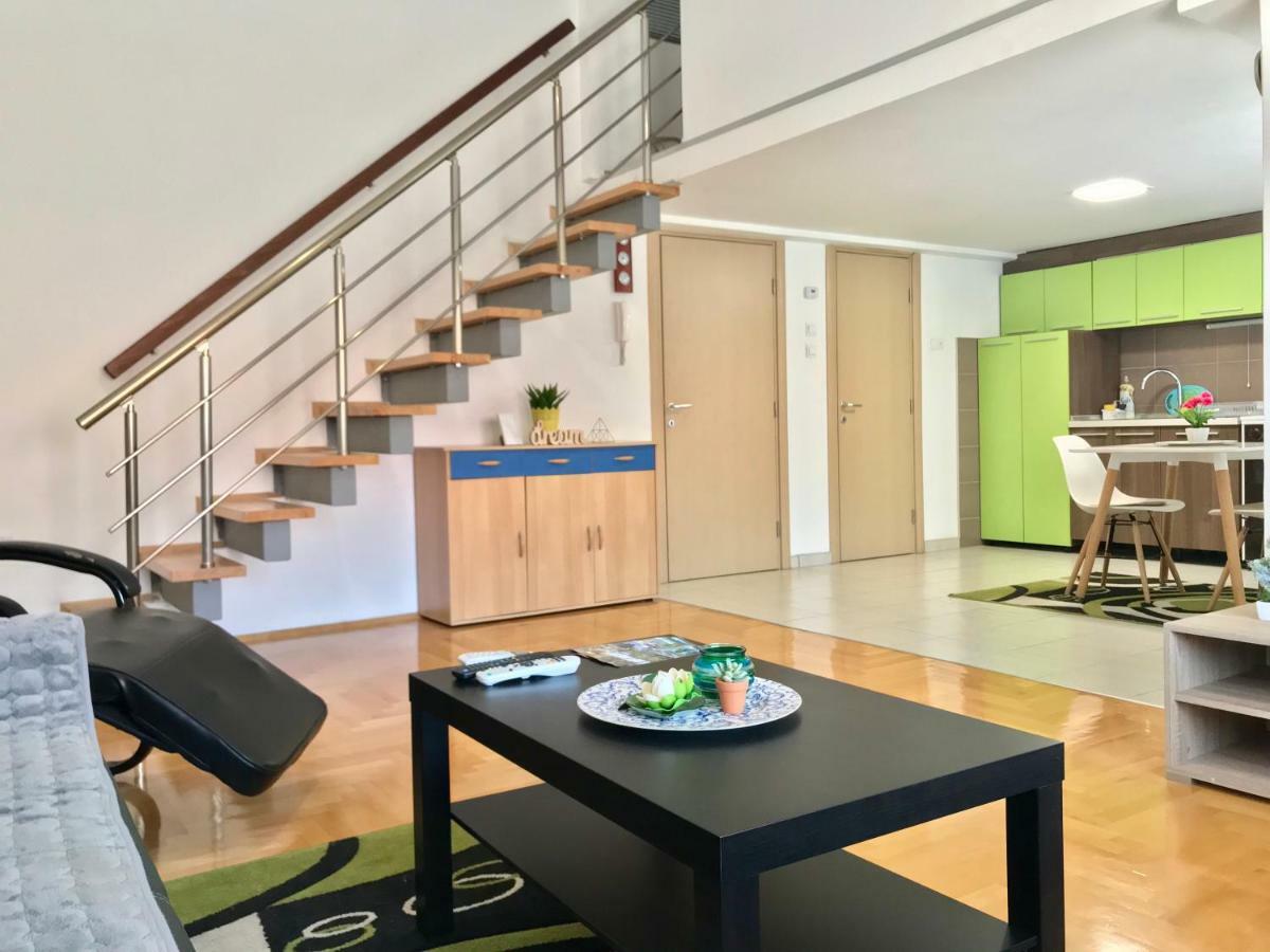 Regina'S Apartments Üsküp Dış mekan fotoğraf